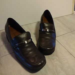 Heeled 1.5 brown 8.5N Loafers women's